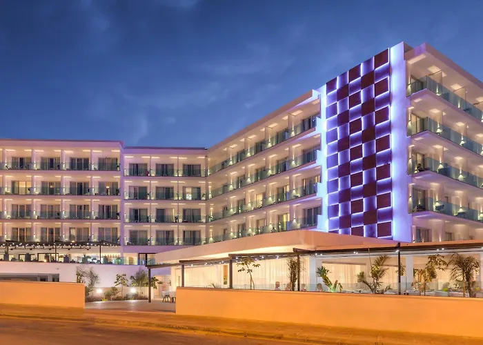 The Blue Ivy Hotel & Suites (Adults Only)