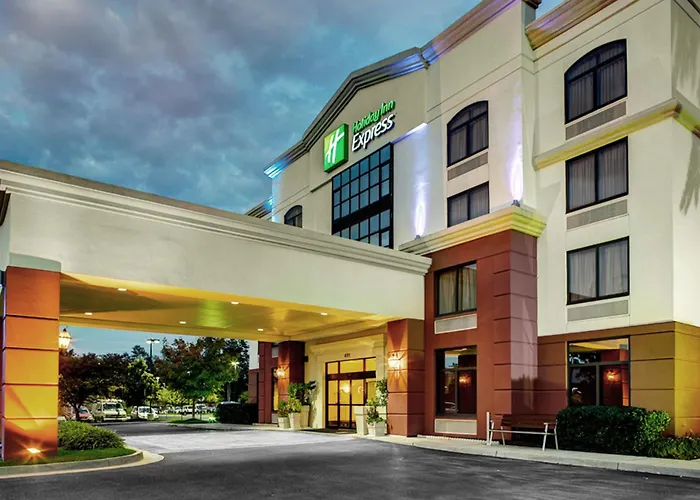 Family Hotel: Holiday Inn Express Richmond Airport By Ihg