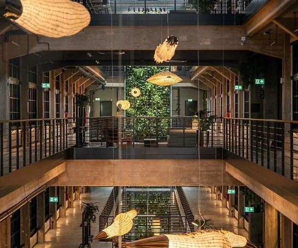 Hotels With Four Stars Montownia Lofts & Experience