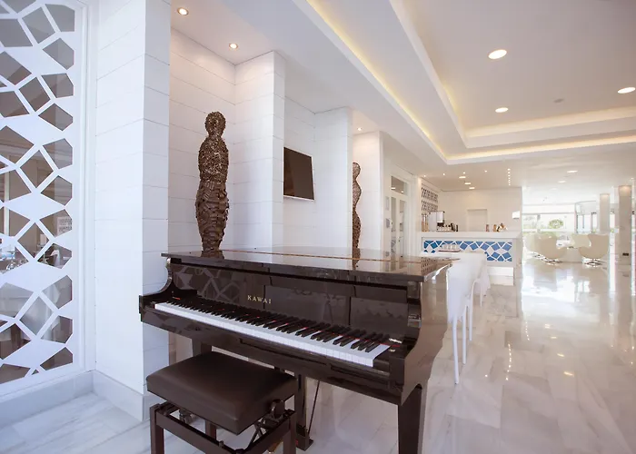 Hotel con vistas: Mar Hotels Playa de Muro Suites