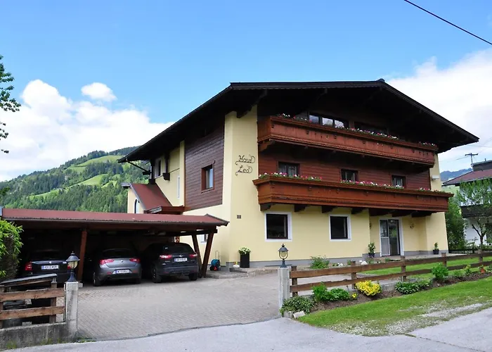 Haus Leo
