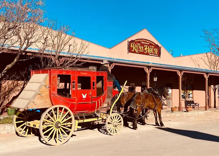 Family Hotel: The Russ House