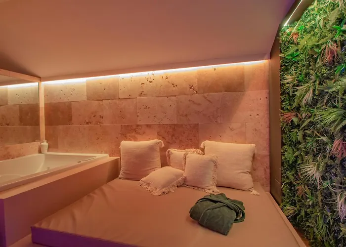 Les Bains D’Eros