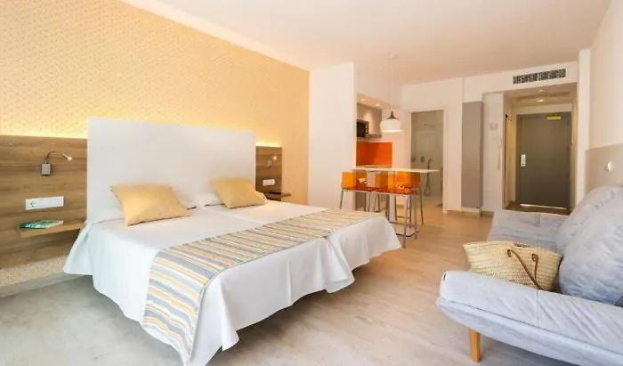 Apart hotel: Casablanca Apartments, Santa Ponsa