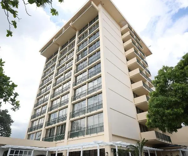 Luxury hotel only: Courtleigh Hotel & Suites