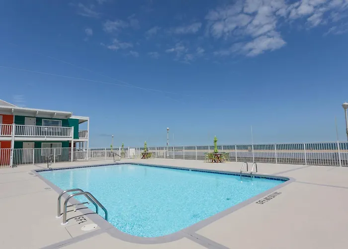 Motels Fish Tales Boardwalk Inn & Ocean Mecca