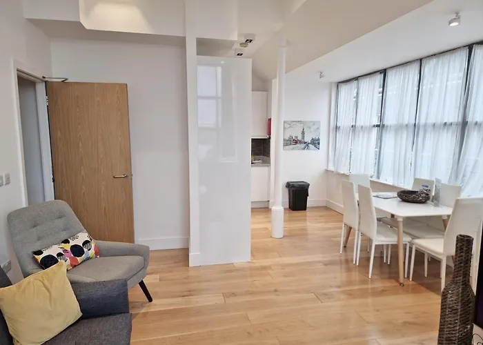 Self catering: Urban Stay Shard View Apartments