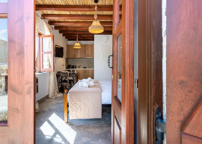 Stone Court Boutique Studios