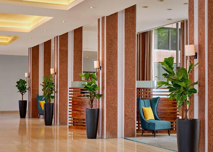 Hotel boutique: Sheraton Skyline Hotel London Heathrow