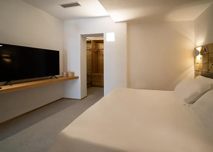 Praia Art Resort - Small Luxury s Of The World (Adults Only)