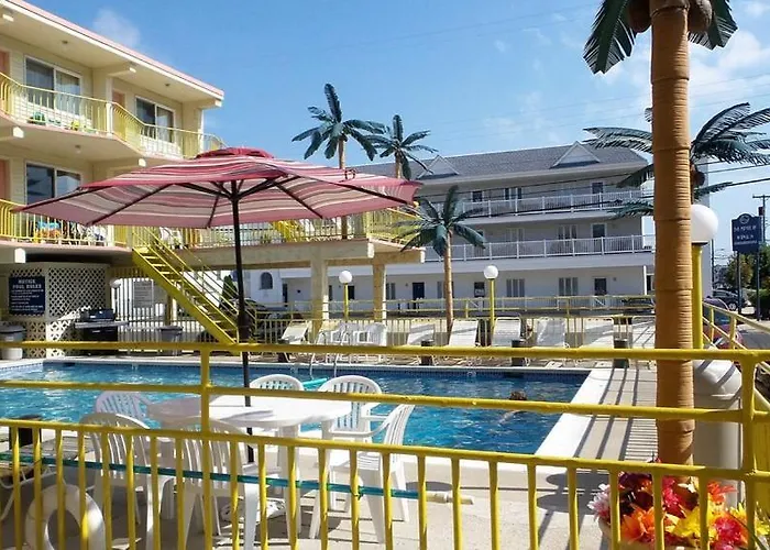 Golden Rail Motel