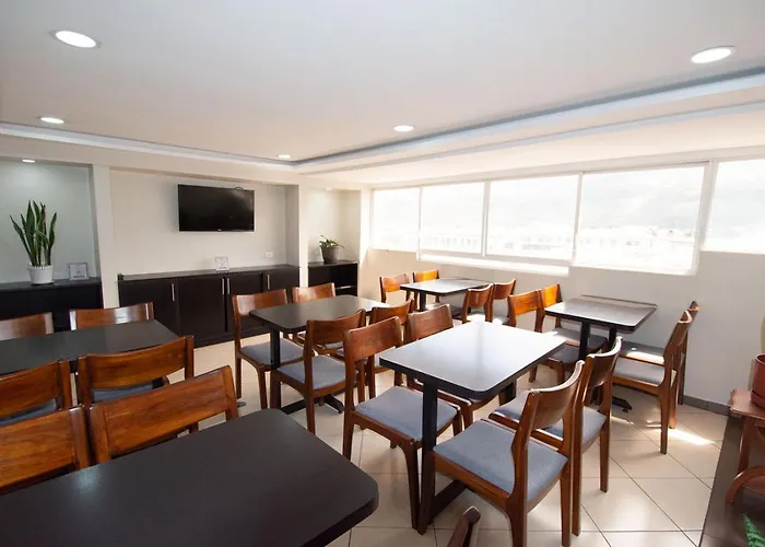 Hotel Plaza Victoria