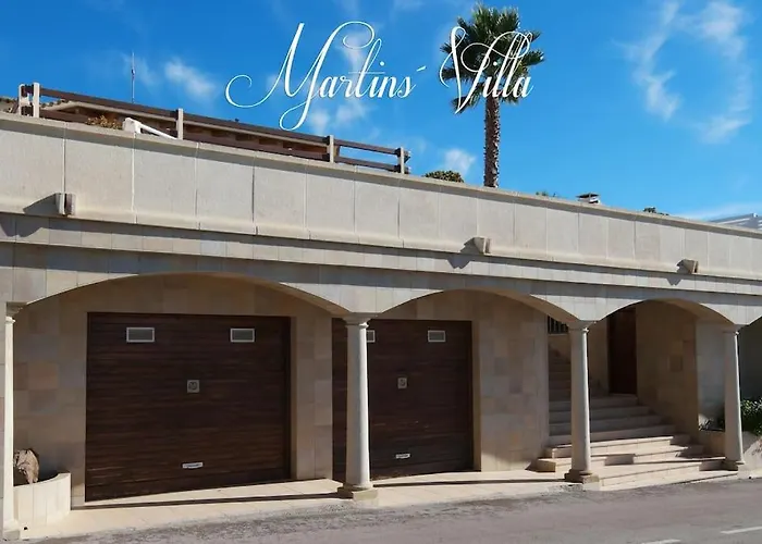  Martin 'S . House On The Beach With Pool