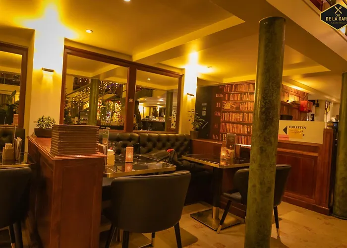 Luxury hotel only: Hotel Malon