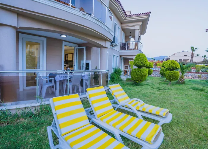 Pet Friendly hotel: Sunset Beach Club Aqua Lettings