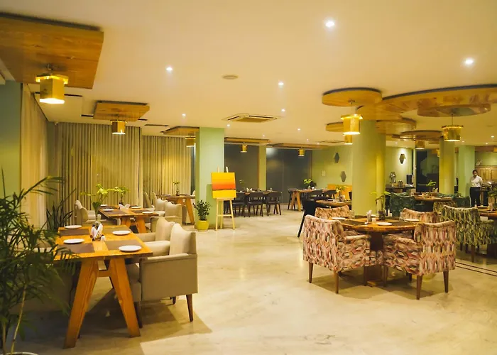 Hotels Close to Airport Dodas Palace