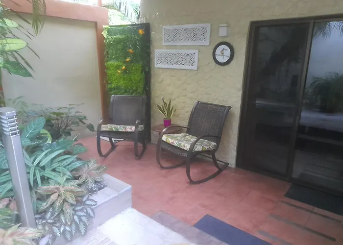 Coyaba Tropical Elegant Adult Guesthouse