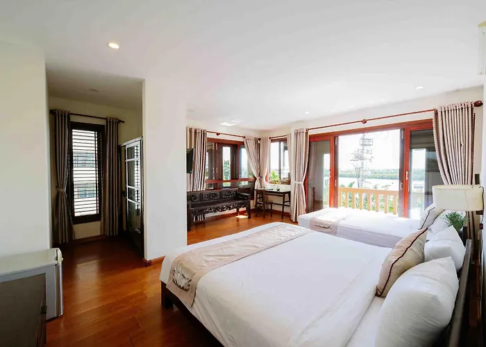 B'Lan Riverside Villa