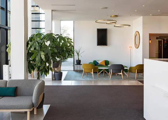 Holiday Inn - Marseille Airport By Ihg