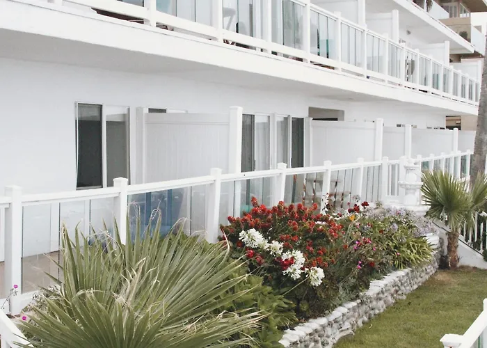 Capri Laguna On The Beach - A Boutique
