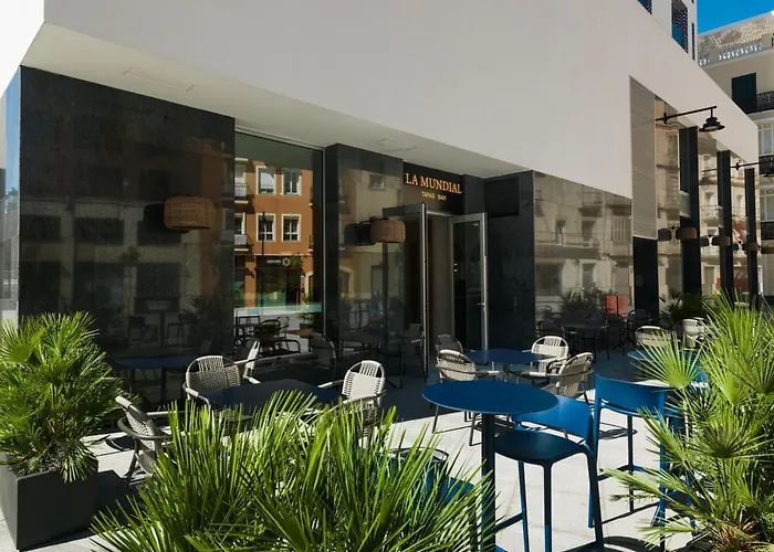 Family Hotel: H10 Croma Malaga