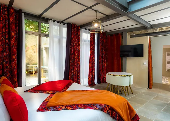 Le Clos Violette et Le 11 D'Aglaé - Hôtel de Charme Design de Luxe
