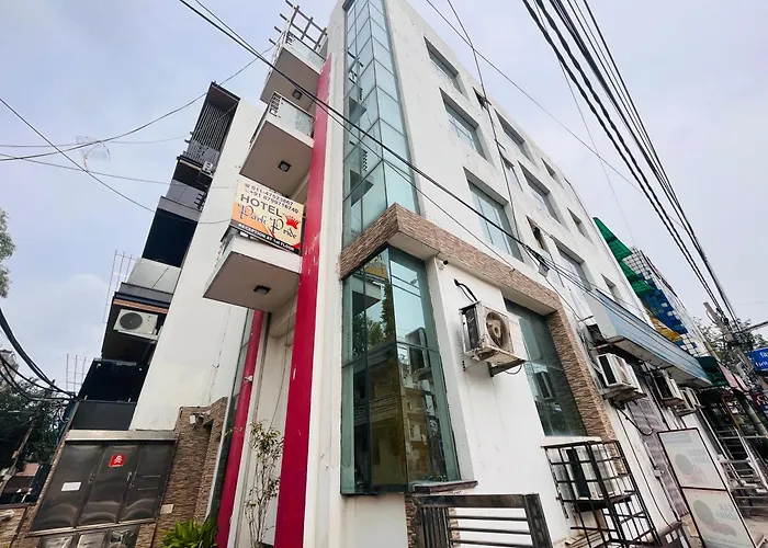 Hotels with a view Park Pride Pitampura New Delhi, Couple Friendly