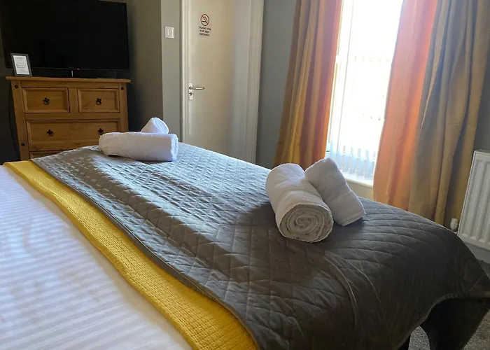 The Oaks Hotel