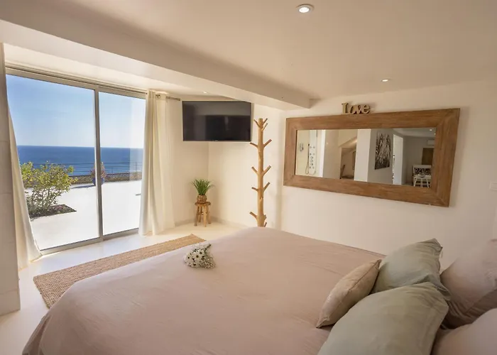 4 sterren hotel: Les Suites Love 3 Spa Vue Mer Piscine
