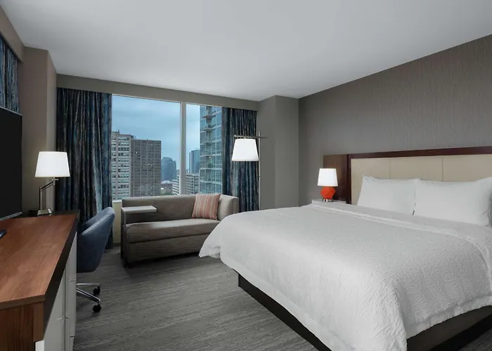 Cheap hotel: Hampton Inn Chicago Mccormick Place