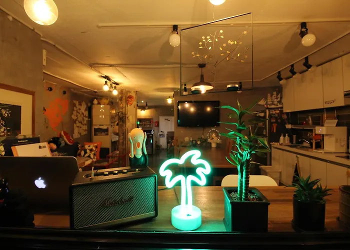 Bunk Guesthouse Hongdae