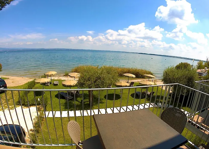 Smeraldo Dip Villa Canneto