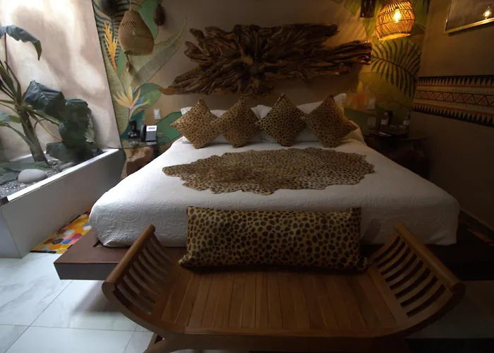 Eklectic Hotel Boutique