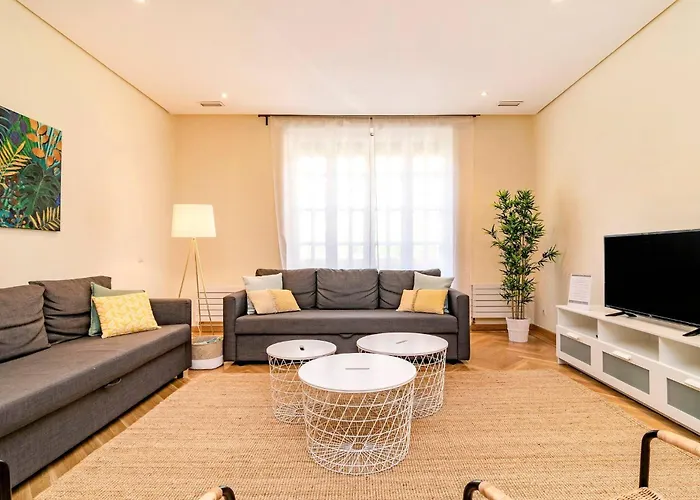Velazquez Suites