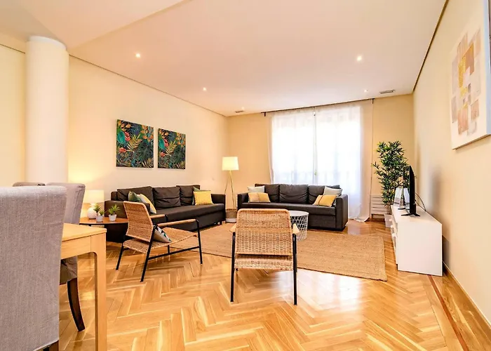 Velazquez Suites
