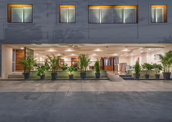 Hotels with a view Skyla Studios & Suites - Hitech City