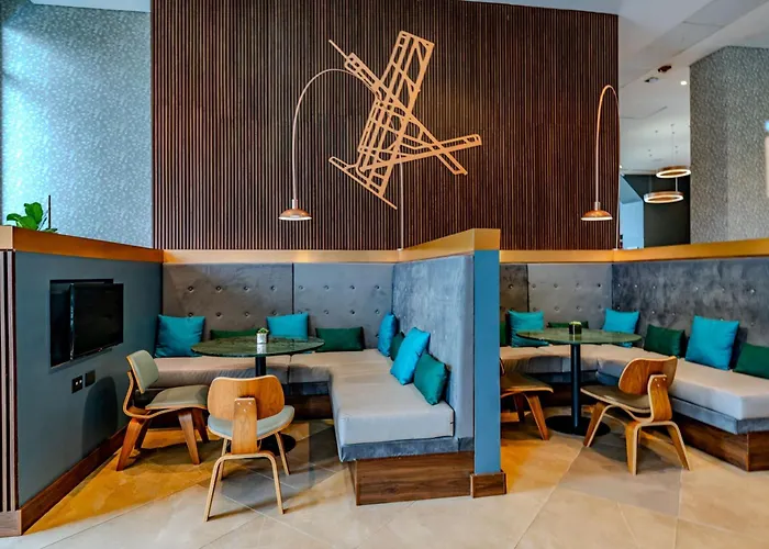 Hotel cerca del aeropuerto: Courtyard By Marriott Santiago Airport