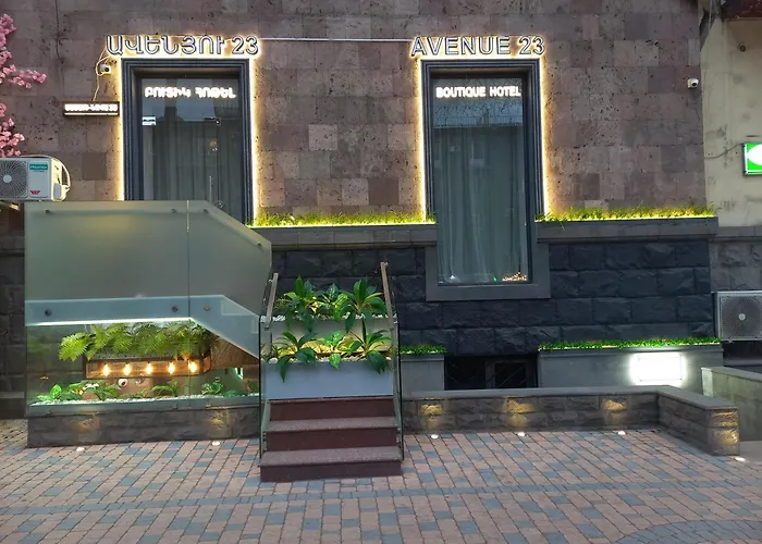 Avenue 23 Boutique