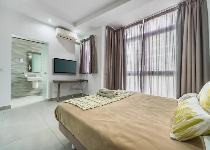 Jules Suites