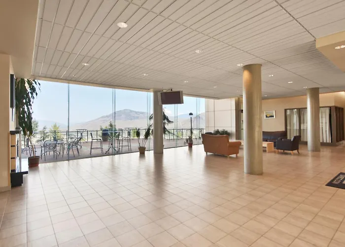 Residence & Conference Centre - Kamloops