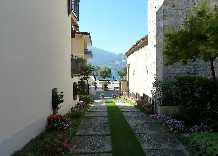 Hotel con tennis: Albergo Casa Este