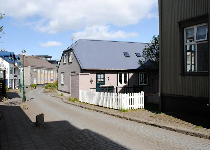 B&B only: Reykjavik Treasure B&B