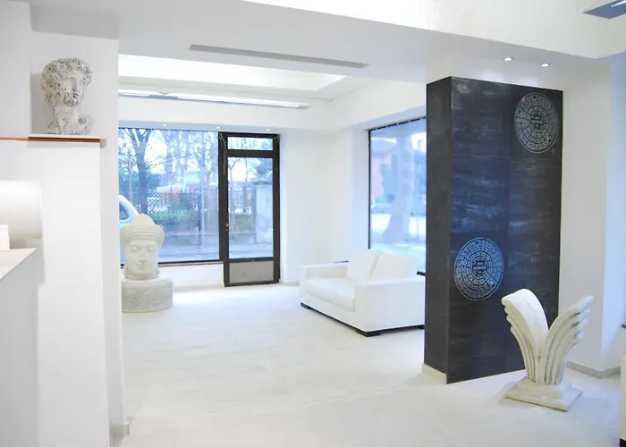 City Of Art Venice Lloyd