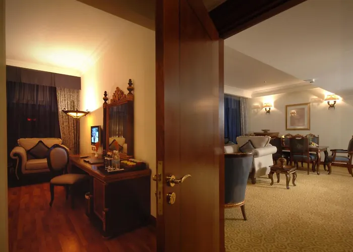Hotels with a view Grand Excelsior Bur Dubai