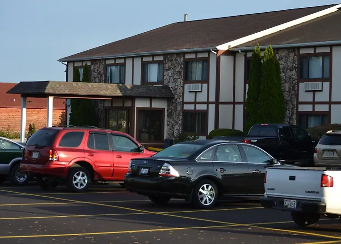 Sky Lodge Inn & Suites -