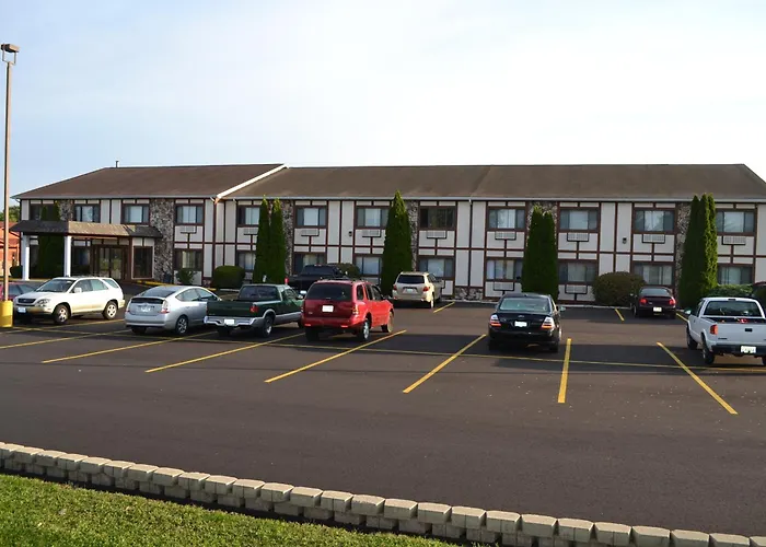 Sky Lodge Inn & Suites -