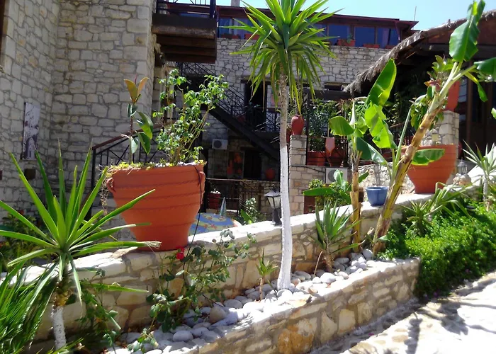 Stone Village Hotel Apartments