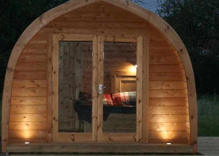 Campsite: Glamping At Spire View Meadow