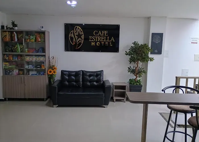  Cafe Estrella