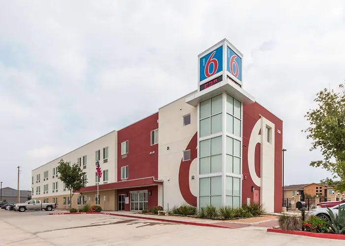 Resorts Guide Motel 6-Laredo, Tx - Airport